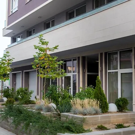 Apartmanhotel Pause 3*