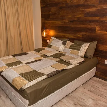 Apart-hotel Pause 3*